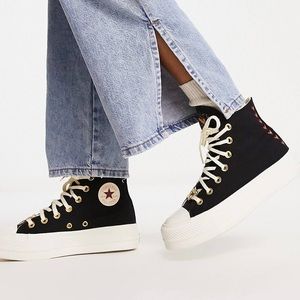 CONVERSE Chuck Taylor All Star Lift Hi platform sneakers w/ heart embroidery